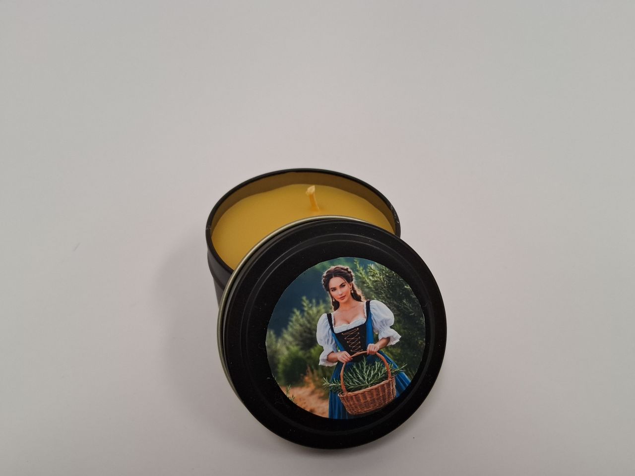 Aromaterápiás méhviasz gyertya rozmaring illóolajjal
